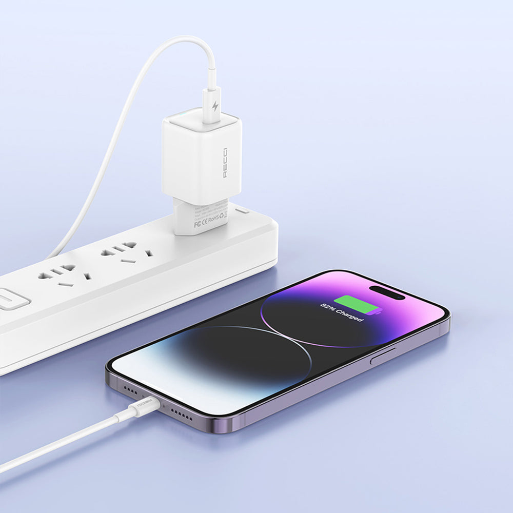 Recci RC65E Hızlı Şarj Başlığı Type-C to Lightning PD 20W Kablolu Şarj Seti Beyaz