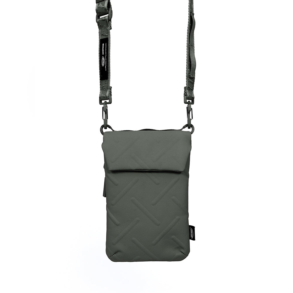 Skinarma Sling Pouch Juno Cross-Hatch Desenli Naylon Scout Boyun Askı Kayışlı Çapraz Vücut Çantası Yeşil